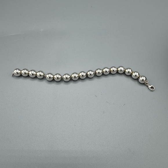 Tiffany & Co. Ball Bracelet pre loved - Picture 3 of 9